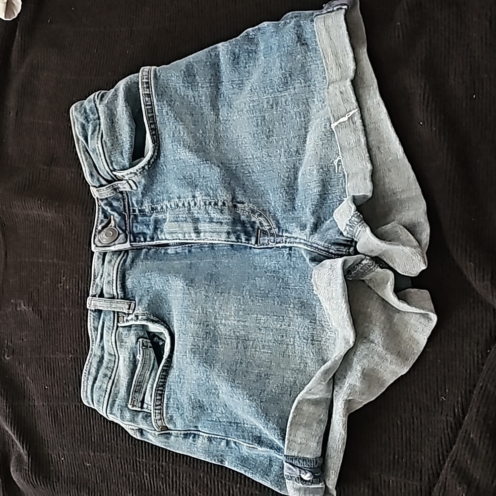 Forever 21 jean shorts size 26" waist